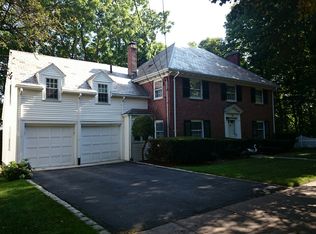 85 Alberta Rd, Brookline, MA 02467