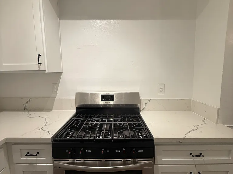 1552 N Commonwealth Ave #4 — Photo 14