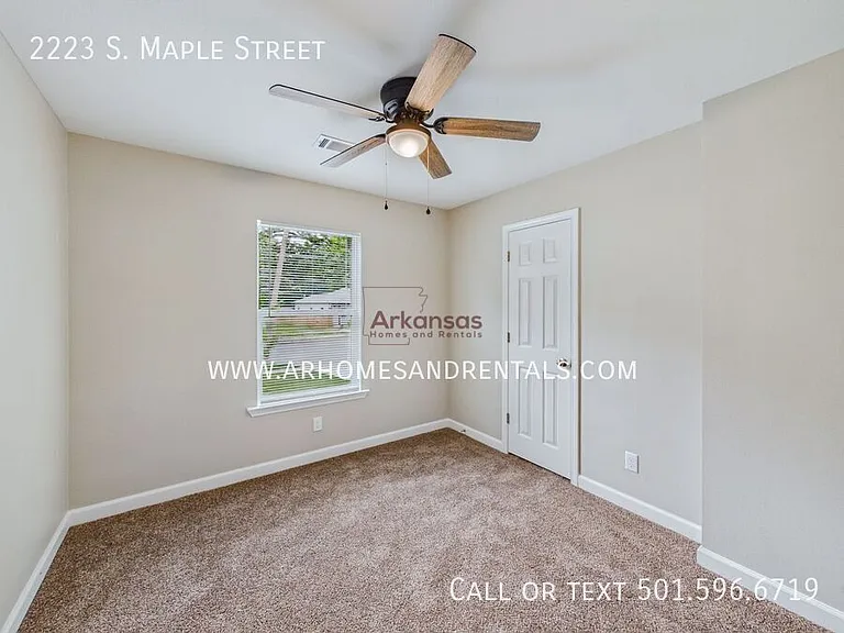 2223 S Maple St — Photo 14