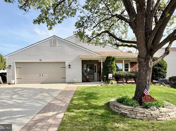 236 Wagon Wheel Ln, Columbus, NJ 08022