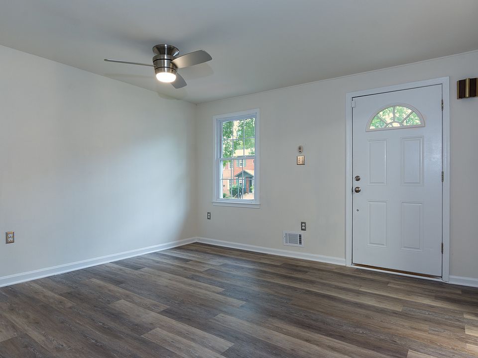 1st image of 13126 Vineyard Way