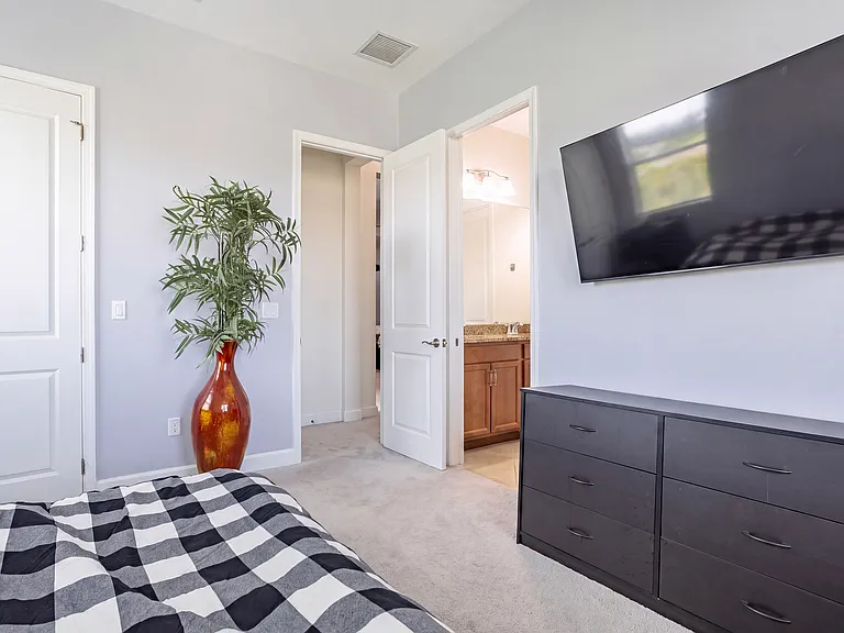 5850 Whippoorwill Cir — Photo 16