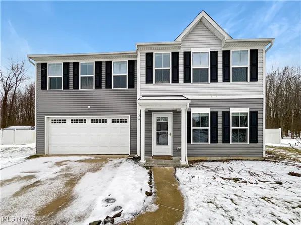 510 Emily Dr #38, Madison, OH 44057