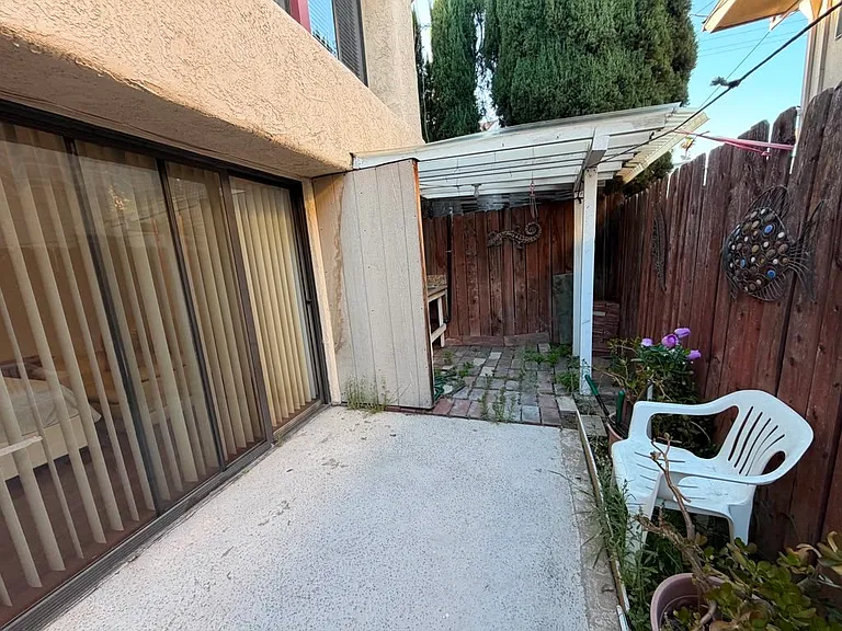 1015 Arcadia Ave #12 — Photo 15