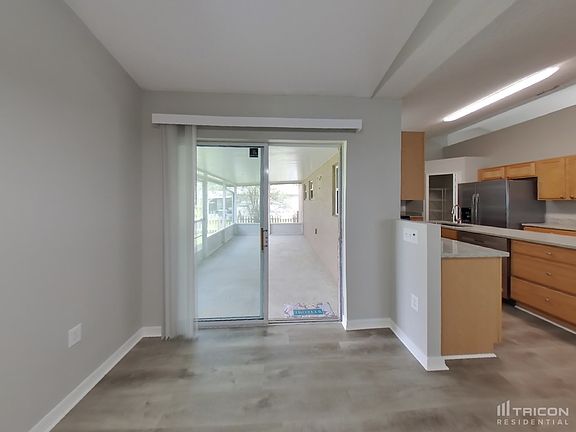 4th image of 9474 Arbor Oak Ln