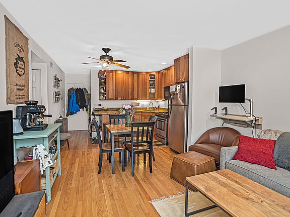 5th image of 2140 N Lincoln Ave APT 5303