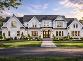 22 Wenwood Drive, Brookville, NY 11545