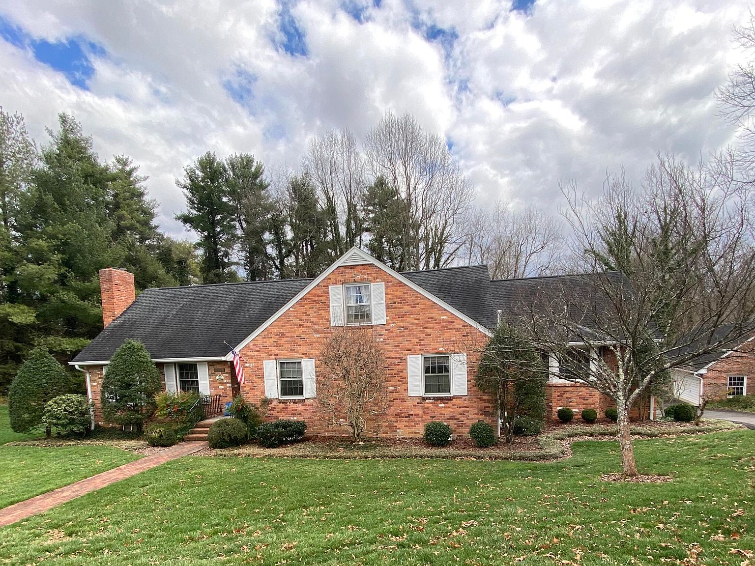 2227 Edgemont Ave, Bristol, TN 37620 Zillow