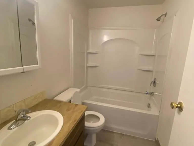 517 N 27th Ave #A-B — Photo 1
