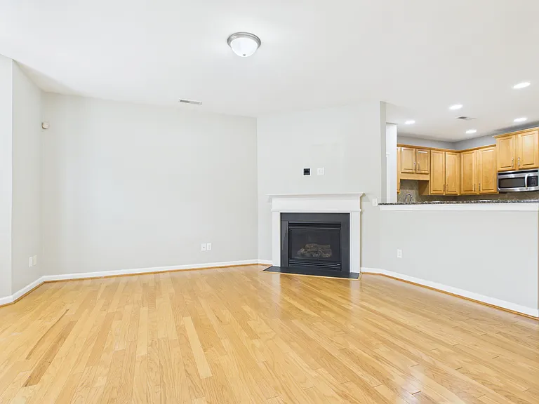 5690 Stafford Rd — Photo 7