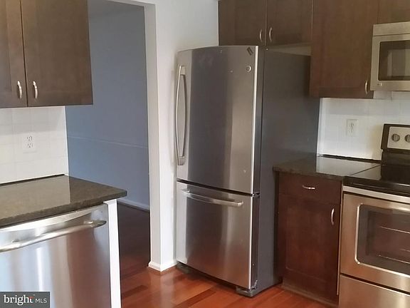 5th image of 6584 Bermuda Green Ct