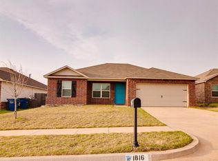 1816 Schooner Rd, El Reno, OK 73036