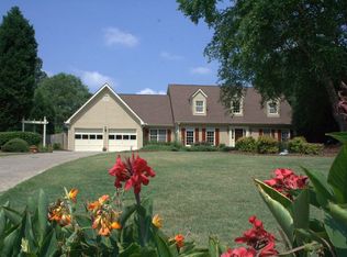 4050 Dover Ave, Alpharetta, GA 30009
