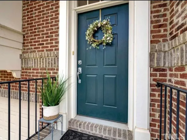 8627 Macedonia Lake Dr, Cary, NC 27518