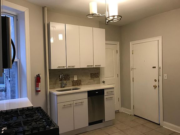 3rd image of 5004 Palisade Ave #35C