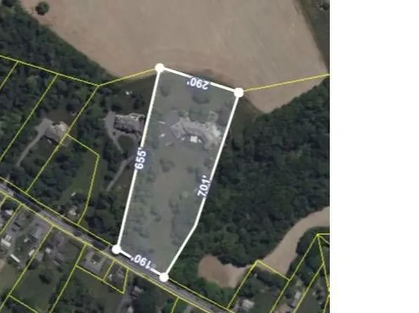 480 Jacobsburg Rd, Nazareth, PA 18064