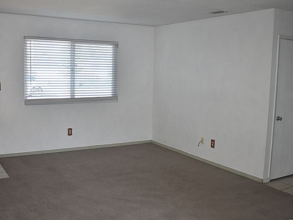 4th image of 8916 N El Dorado St #8920
