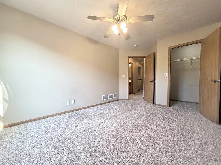 606 Highland Ridge Dr #1 — Photo 22