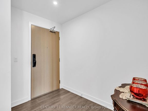 3rd image of 370 Martha St #2004