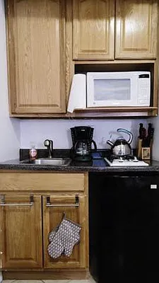 Rented by Real Broker NY LLC | media 31