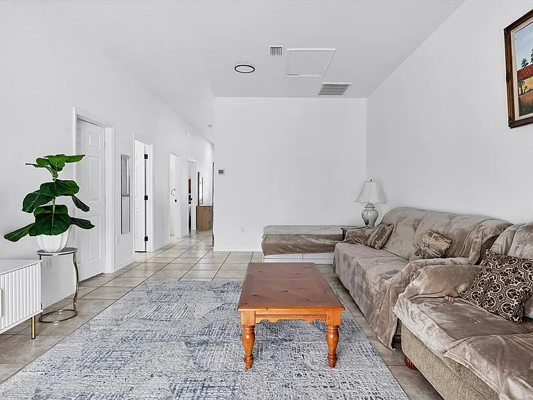 12113 Capilla Ln — Photo 33