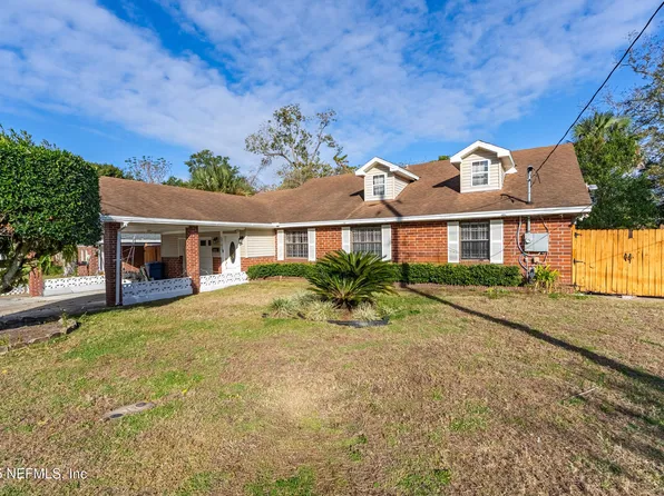 5741 LAKE LUCINA Drive N, Jacksonville, FL 32211