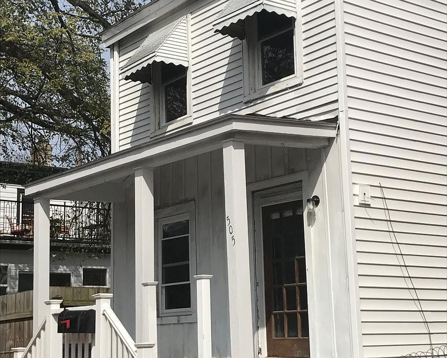 1st image of 505 S Laurel St