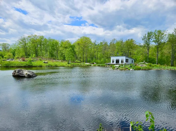 359 Lower Round Pond Road, Bristol, ME 04539