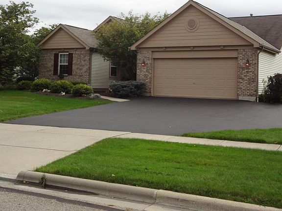 2nd image of 2041 Parklawn Dr