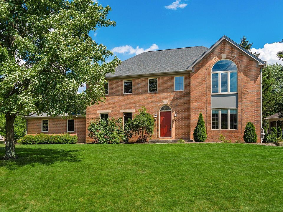 1st image of 80 Thornbury Ln