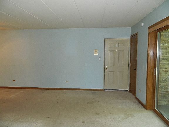 5th image of 17515 Cedar Ln APT 1N