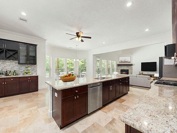 3rd image of 1904 Boulder Ridge Dr