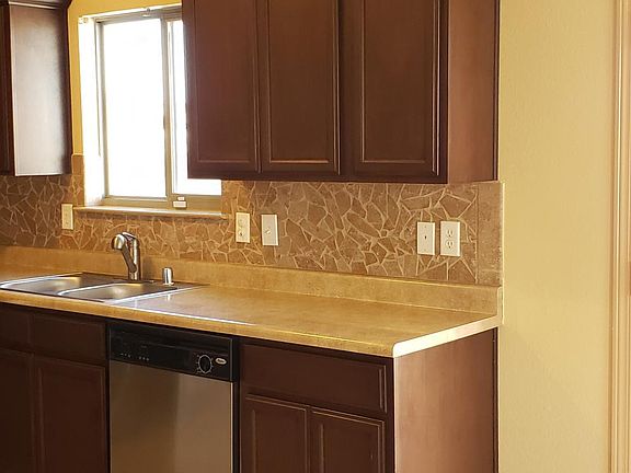 5th image of 13969 Sandy Rock Dr
