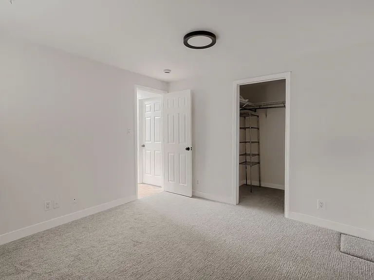 Utica Duplex — Photo 11