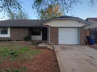 1014 W Griggs Way, Mustang, OK 73064
