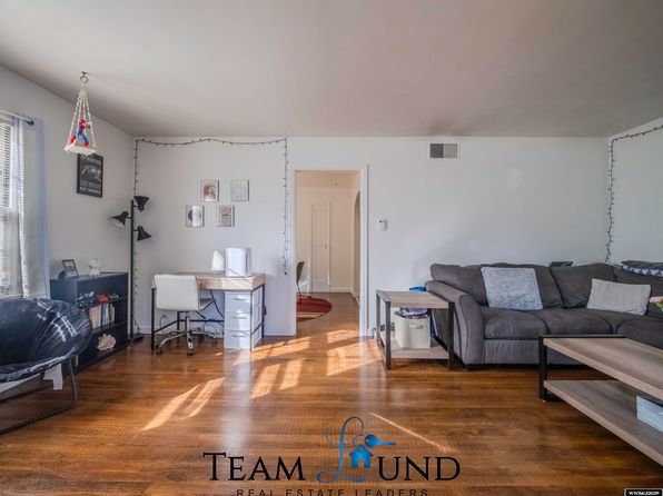 casper-wyoming-447437925 picture