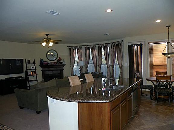 5th image of 1202 Lake Trail Ct
