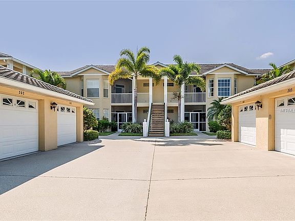 2nd image of 119 Woodbridge Dr Unit 201