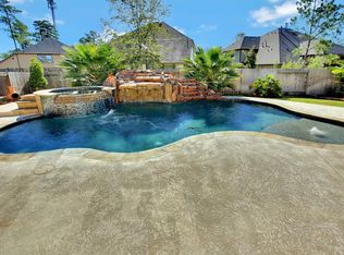 215 Gaillardia Ct, Pinehurst, TX 77362