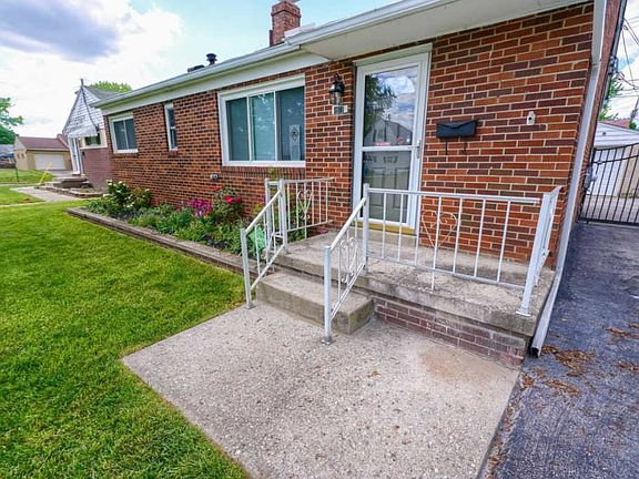 3rd image of 4078 Sexton Dr