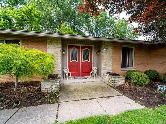 2nd image of 2271 Apricot Dr