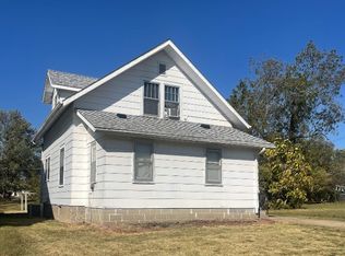 1121 Braden Ave, Chariton, IA 50049