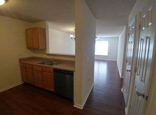 2932 Campus Pointe Cir, Gainesville, GA 30504