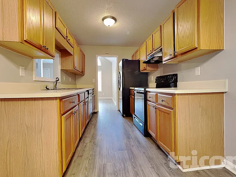 37 Abbotsford Dr — Photo 6