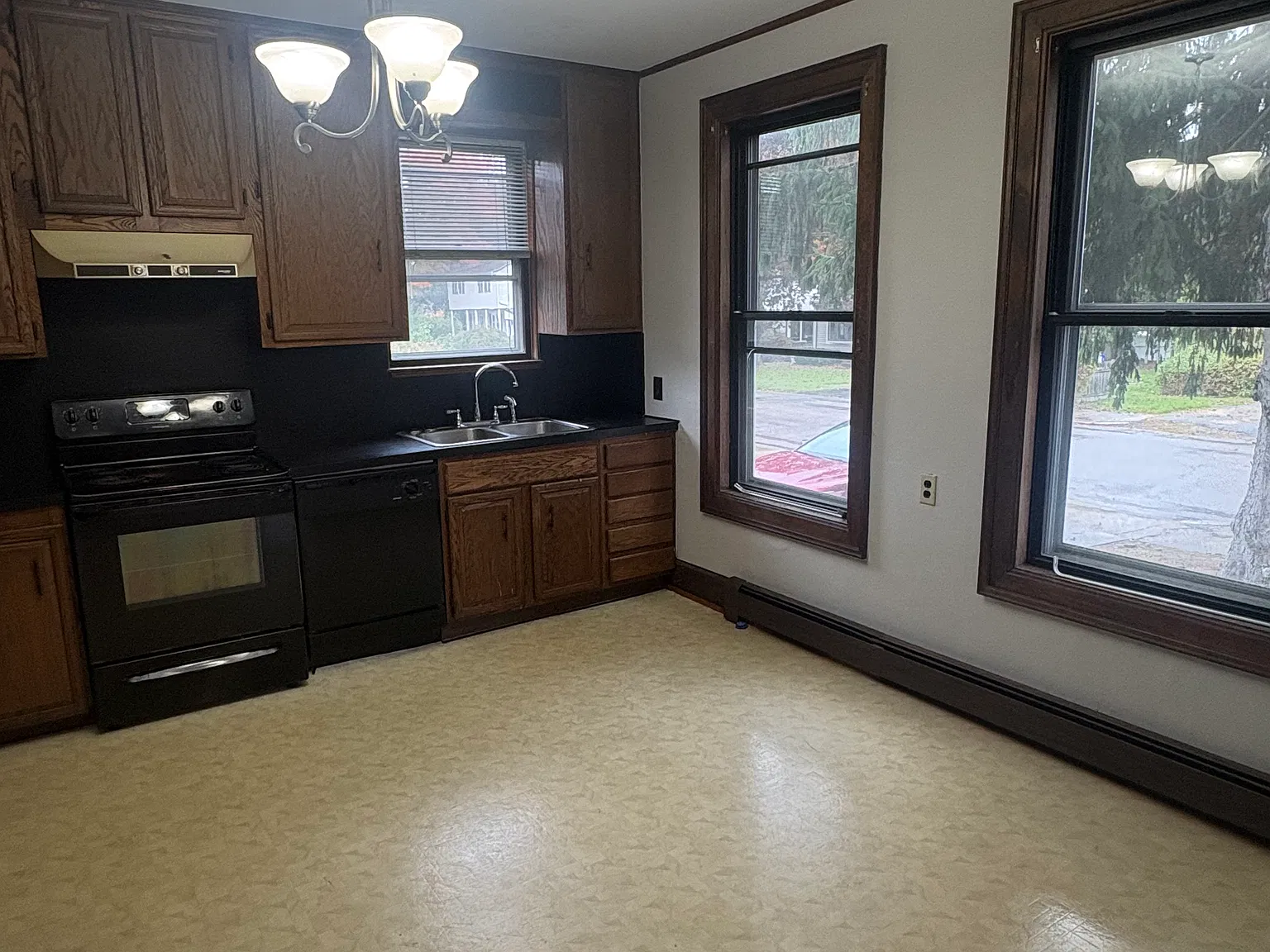 1 bed, 550 sqft, $1,600 — Photo 3