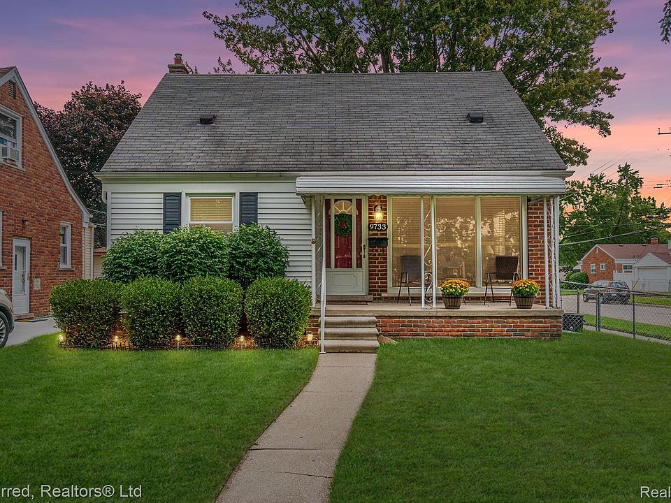 1st image of 9733 Laurence Ave