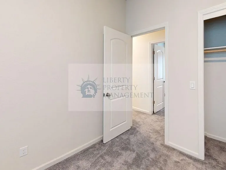 636 Granada Ct — Photo 18