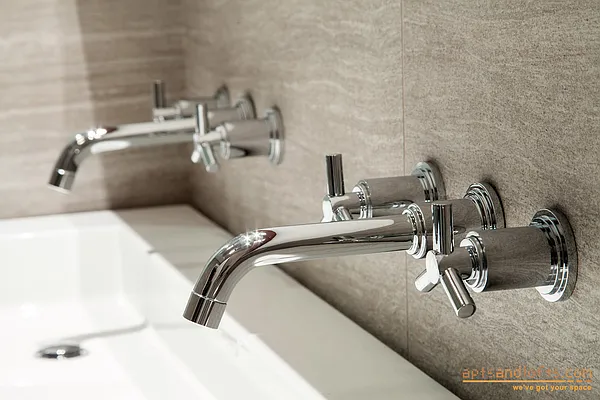 Sold by aptsandlofts.com | media 18