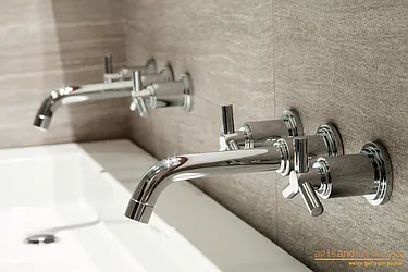 Sold by aptsandlofts.com