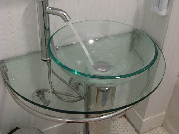 Main bathroom